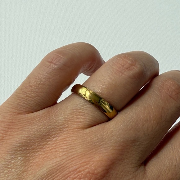 18K Gold Wedding Band Ring Stainless Steel - Picture 11 of 12